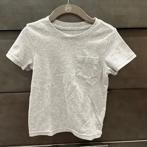 Plain grey pocket T-shirt